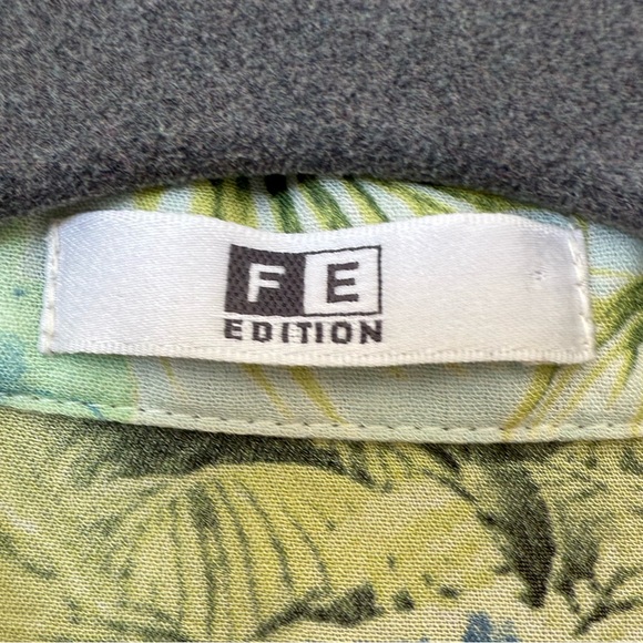 Vintage Hawaiian Sheer Short Sleeve Button Up Floral Blue and Green Shirt Sz 10 - Picture 3 of 6